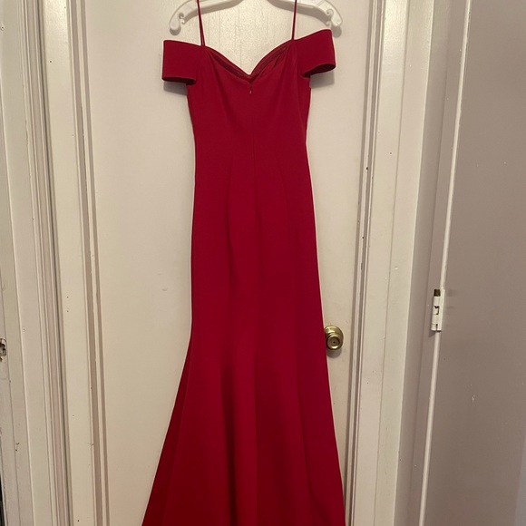 David’s Bridal Cocktail/Prom dress. Worn once. Size 1. Not altered. Zip back. - Picture 3 of 5